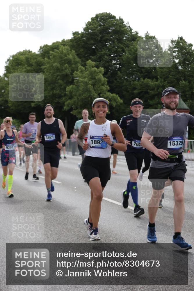 29.06.2025 - hella hamburg halbmarathon Jannik Wohlers http://msf.ph/oto/8304673 29.06.2025 10:37:39 Lombardsbrücke 1196, 1394, 1578, 1799, 1901, 1966, 1985, 2786, 3242, 3880, 4414, 4921, 5713, 6199, 6362, 6697, 7118, 7165, 7244, 7552, 7629, 7696, 7914, 8198, 8199, 8539, 8615, 8696, 8985, 9350, 9391, 10025, 10836, 11152, 11164, 11421, 11456, 11457, 11479, 11543, 12573, 12892, 12997, 13103, 13442, 14018, 14163, 15002, 15329, 15355, 15418, 15511, 15562, 15762, 16211, 16220, 16360, 16658, 16876, 17053, 17389, 18572, 18592, 18937 meine-sportfotos.de