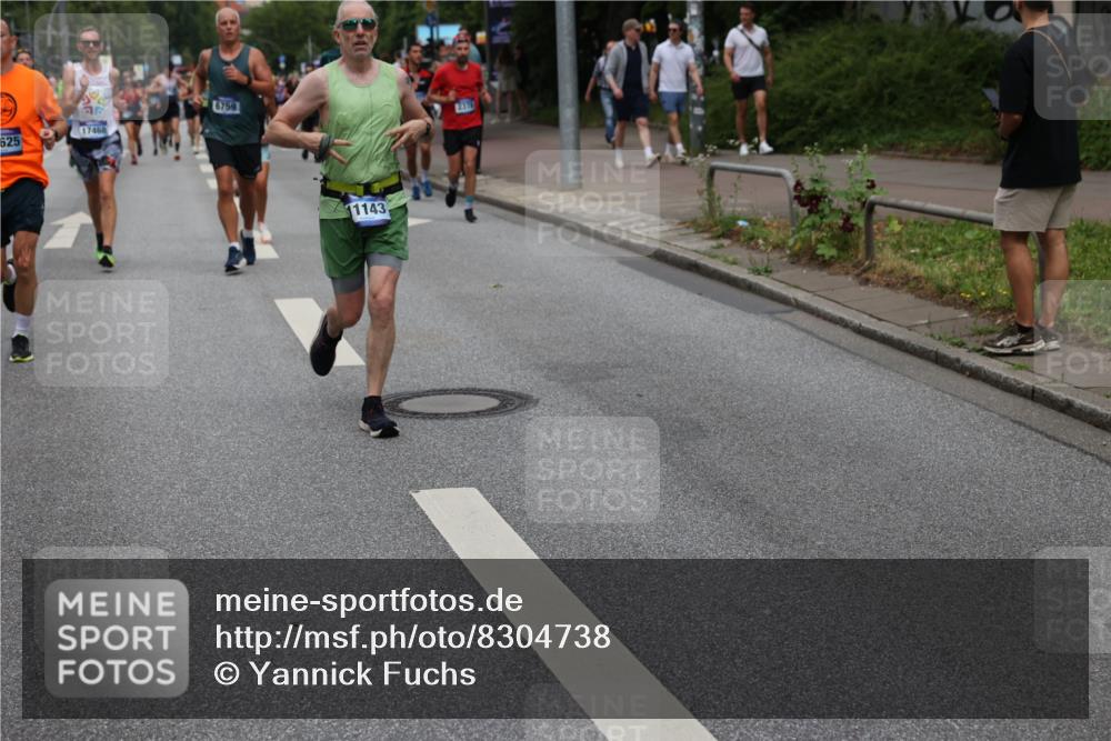 29.06.2025 - hella hamburg halbmarathon Yannick Fuchs http://msf.ph/oto/8304738 29.06.2025 10:50:11 20KM 1130, 1180, 1877, 2083, 2378, 2982, 3042, 3048, 4152, 4594, 4813, 5287, 5465, 5721, 5744, 6759, 7037, 7547, 7646, 7742, 8311, 8330, 8639, 8863, 8968, 8996, 9246, 9622, 9903, 10084, 10093, 10665, 11143, 11309, 11554, 11638, 11870, 12515, 12858, 13691, 14363, 14461, 14588, 14867, 15134, 15407, 16008, 16009, 16043, 16121, 16434, 16620, 16625, 17468, 17660, 17993, 18117, 18125, 18531, 18634, 18867, 18966 meine-sportfotos.de