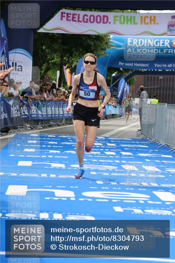 29.06.2025 - hella hamburg halbmarathon Strokosch-Dieckow http://msf.ph/oto/8304793 29.06.2025 10:16:09 Ziel 50 meine-sportfotos.de
