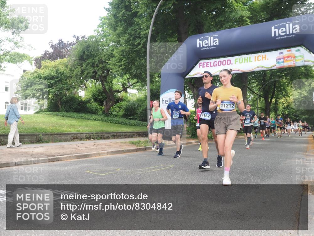 29.06.2025 - hella hamburg halbmarathon KatJ http://msf.ph/oto/8304842 29.06.2025 10:43:46 Zwischen KM18-KM19 1583, 4167, 5033, 7659, 7716, 8652 meine-sportfotos.de