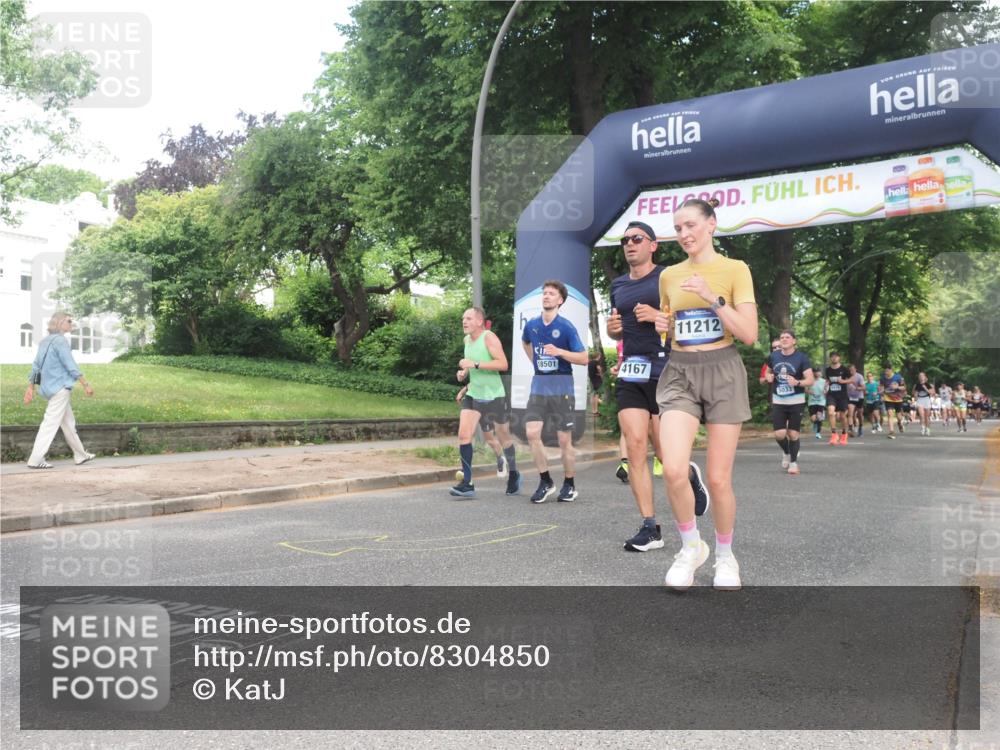 29.06.2025 - hella hamburg halbmarathon KatJ http://msf.ph/oto/8304850 29.06.2025 10:43:46 Zwischen KM18-KM19 1583, 4167, 5033, 7659, 7716, 8652 meine-sportfotos.de