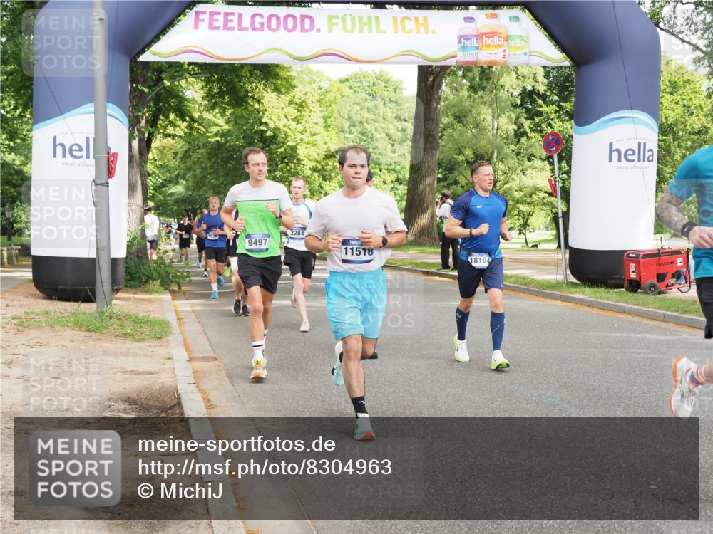 29.06.2025 - hella hamburg halbmarathon MichiJ http://msf.ph/oto/8304963 29.06.2025 10:35:14 Zwischen KM18-KM19 2213, 2284, 6630, 9262, 9497, 9538, 11518, 12679, 14730, 15923, 18104 meine-sportfotos.de