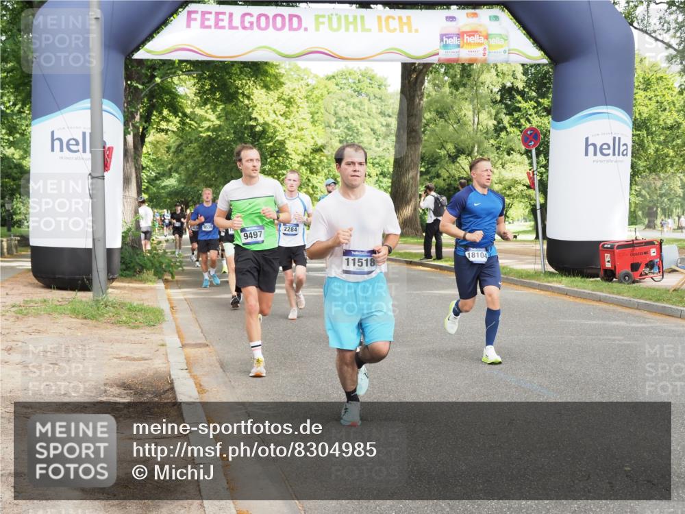 29.06.2025 - hella hamburg halbmarathon MichiJ http://msf.ph/oto/8304985 29.06.2025 10:35:14 Zwischen KM18-KM19 2213, 2284, 6630, 9262, 9497, 9538, 11518, 12679, 14730, 15923, 18104 meine-sportfotos.de