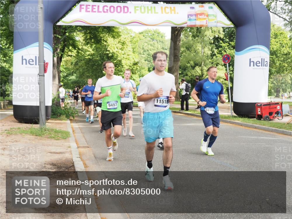 29.06.2025 - hella hamburg halbmarathon MichiJ http://msf.ph/oto/8305000 29.06.2025 10:35:14 Zwischen KM18-KM19 2213, 2284, 6630, 9262, 9497, 9538, 11518, 12679, 14730, 15923, 18104 meine-sportfotos.de