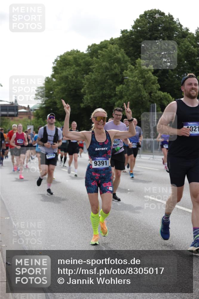 29.06.2025 - hella hamburg halbmarathon Jannik Wohlers http://msf.ph/oto/8305017 29.06.2025 10:37:41 Lombardsbrücke 1196, 1394, 1578, 1742, 1799, 1901, 1966, 2786, 3242, 3716, 3880, 4414, 4921, 5300, 5713, 6199, 6362, 6697, 6930, 7118, 7165, 7244, 7552, 7629, 7696, 7914, 8198, 8199, 8539, 8615, 8696, 9350, 9391, 10025, 11152, 11164, 11421, 11456, 11457, 11479, 11543, 12573, 12892, 12997, 13103, 13442, 14018, 14163, 15002, 15329, 15355, 15417, 15418, 15511, 15562, 15762, 16211, 16220, 16360, 16658, 16876, 17053, 18572, 18592, 18937 meine-sportfotos.de