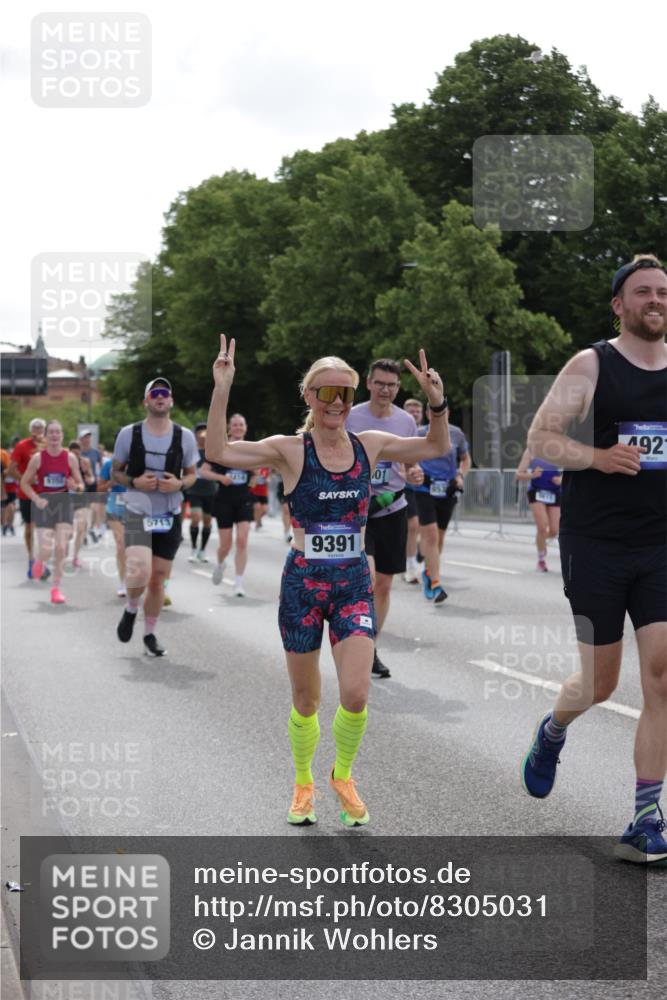 29.06.2025 - hella hamburg halbmarathon Jannik Wohlers http://msf.ph/oto/8305031 29.06.2025 10:37:41 Lombardsbrücke 1196, 1394, 1578, 1742, 1799, 1901, 1966, 2786, 3242, 3716, 3880, 4414, 4921, 5300, 5713, 6199, 6362, 6697, 6930, 7118, 7165, 7244, 7552, 7629, 7696, 7914, 8198, 8199, 8539, 8615, 8696, 9350, 9391, 10025, 11152, 11164, 11421, 11456, 11457, 11479, 11543, 12573, 12892, 12997, 13103, 13442, 14018, 14163, 15002, 15329, 15355, 15417, 15418, 15511, 15562, 15762, 16211, 16220, 16360, 16658, 16876, 17053, 18572, 18592, 18937 meine-sportfotos.de