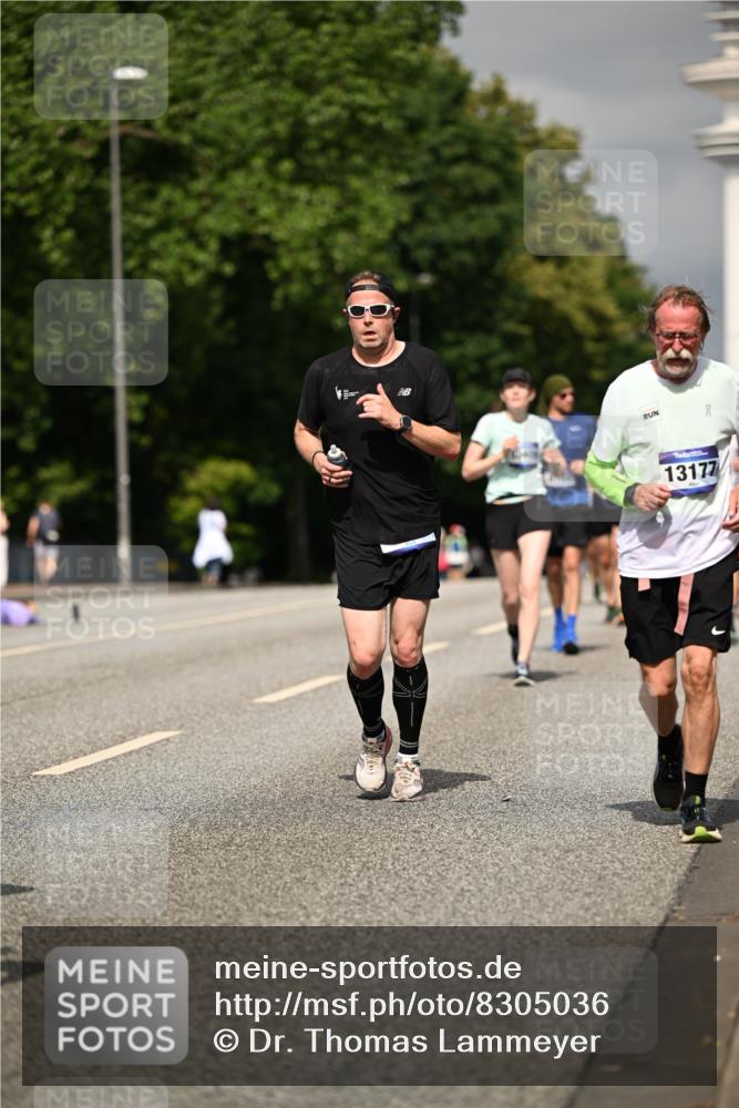29.06.2025 - hella hamburg halbmarathon Dr. Thomas Lammeyer http://msf.ph/oto/8305036 29.06.2025 10:16:37 Kennedybrücke 1610, 1785, 2531, 2942, 3360, 3363, 4532, 5150, 6489, 7014, 7907, 8398, 8405, 8917, 9428, 9705, 10067, 10402, 10409, 11025 meine-sportfotos.de