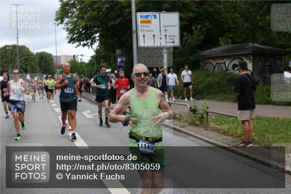 29.06.2025 - hella hamburg halbmarathon Yannick Fuchs http://msf.ph/oto/8305059 29.06.2025 10:50:12 20KM 1130, 1180, 1877, 2083, 2378, 2982, 3042, 3048, 4152, 4594, 4813, 5287, 5465, 5570, 5721, 5744, 6759, 7037, 7547, 7646, 8311, 8330, 8863, 8968, 8996, 9246, 9622, 9903, 10084, 10093, 10665, 11143, 11309, 11554, 11638, 11870, 12515, 12858, 13691, 14363, 14461, 14588, 14867, 15134, 15407, 16008, 16009, 16043, 16121, 16434, 16620, 16625, 17268, 17468, 17660, 17993, 18117, 18125, 18531, 18634, 18867, 18966 meine-sportfotos.de