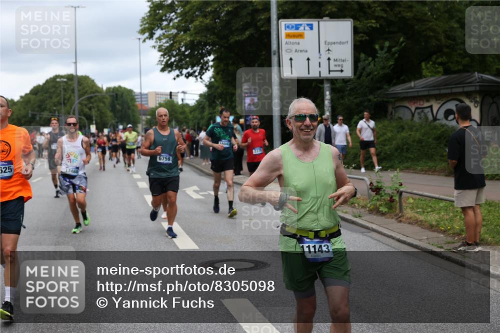 29.06.2025 - hella hamburg halbmarathon Yannick Fuchs http://msf.ph/oto/8305098 29.06.2025 10:50:12 20KM 1130, 1180, 1877, 2083, 2378, 2982, 3042, 3048, 4152, 4594, 4813, 5287, 5465, 5570, 5721, 5744, 6759, 7037, 7547, 7646, 8311, 8330, 8863, 8968, 8996, 9246, 9622, 9903, 10084, 10093, 10665, 11143, 11309, 11554, 11638, 11870, 12515, 12858, 13691, 14363, 14461, 14588, 14867, 15134, 15407, 16008, 16009, 16043, 16121, 16434, 16620, 16625, 17268, 17468, 17660, 17993, 18117, 18125, 18531, 18634, 18867, 18966 meine-sportfotos.de