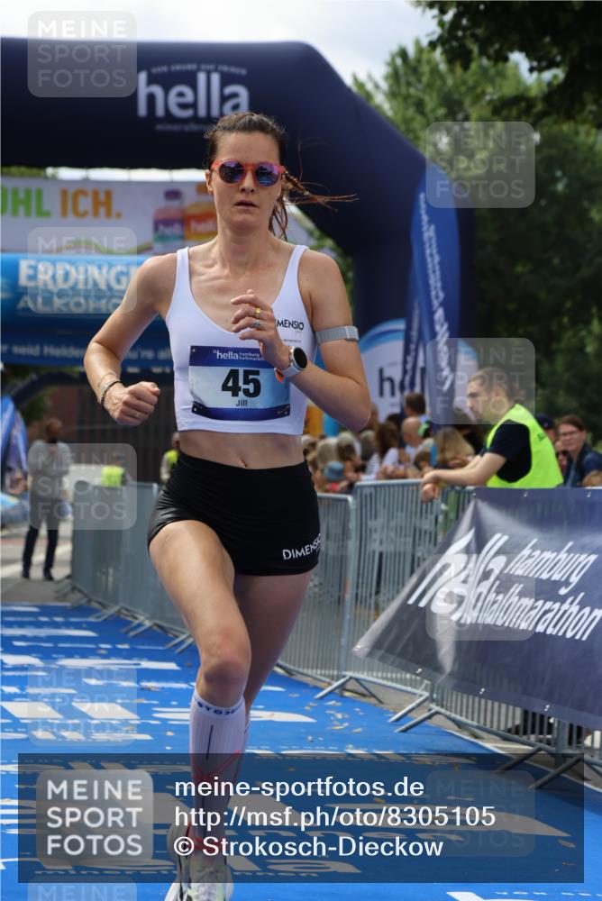 29.06.2025 - hella hamburg halbmarathon Strokosch-Dieckow http://msf.ph/oto/8305105 29.06.2025 10:15:46 Ziel 45 meine-sportfotos.de