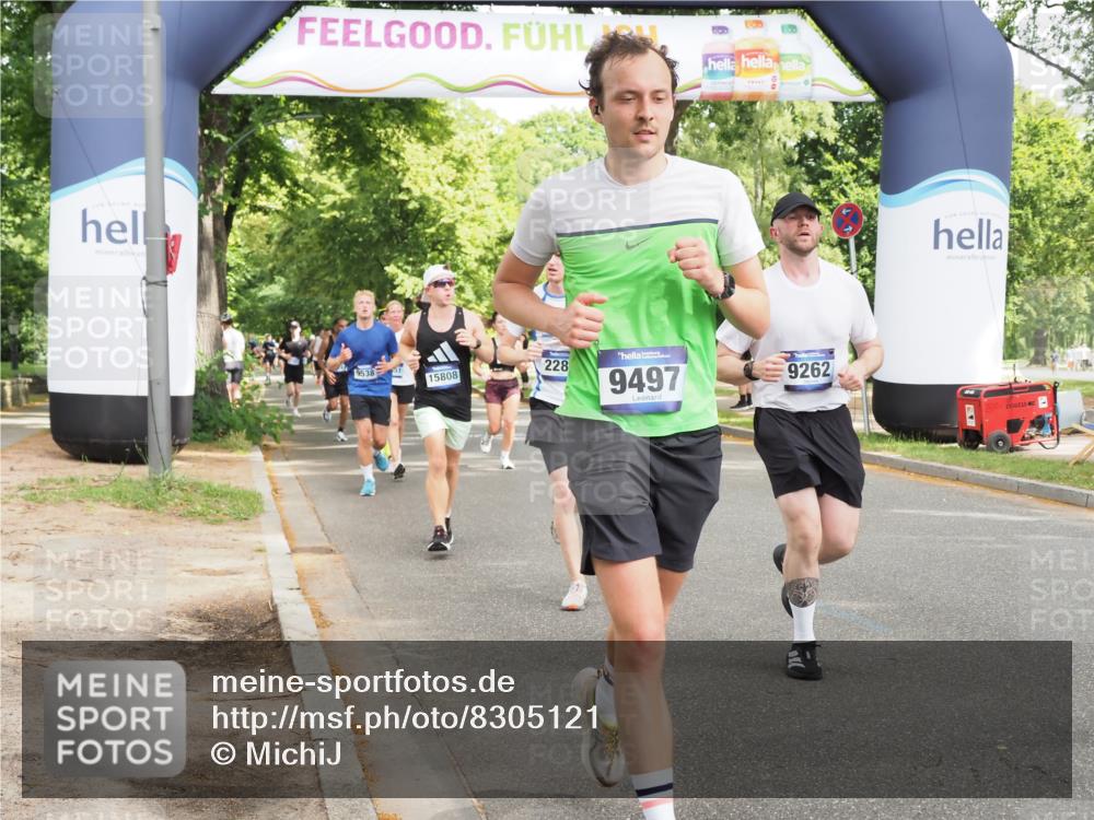 29.06.2025 - hella hamburg halbmarathon MichiJ http://msf.ph/oto/8305121 29.06.2025 10:35:15 Zwischen KM18-KM19 2284, 6630, 9262, 9497, 9538, 10122, 11518, 12679, 14730, 15923, 17451, 18104 meine-sportfotos.de