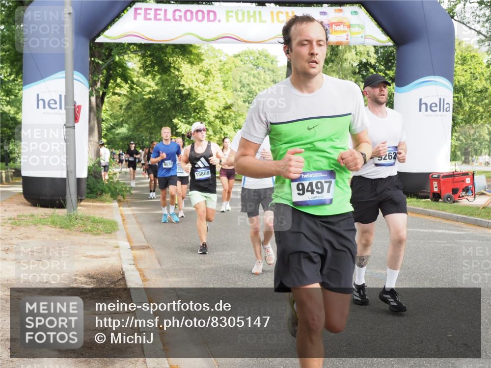 29.06.2025 - hella hamburg halbmarathon MichiJ http://msf.ph/oto/8305147 29.06.2025 10:35:16 Zwischen KM18-KM19 2284, 3213, 6630, 9262, 9497, 9538, 10122, 11518, 12679, 14730, 15808, 17451, 18104 meine-sportfotos.de