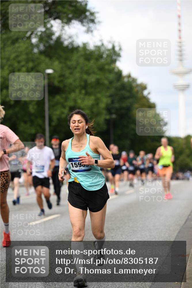 29.06.2025 - hella hamburg halbmarathon Dr. Thomas Lammeyer http://msf.ph/oto/8305187 29.06.2025 10:38:06 Kennedybrücke 1189, 1275, 1764, 1896, 2038, 2276, 2464, 2526, 2933, 3264, 3340, 3345, 3848, 4445, 4449, 4807, 4824, 4826, 5096, 5141, 5557, 5561, 5566, 5569, 5691, 5821, 5822, 5887, 6364, 6515, 6516, 6956, 7027, 7565, 7633, 7653, 7982, 8157, 8277, 8349, 8375, 8377, 8383, 8401, 8620, 9258, 9438, 9875, 9995, 10048, 10071, 10561, 10564, 10800, 11111, 11229, 11237, 11338 meine-sportfotos.de