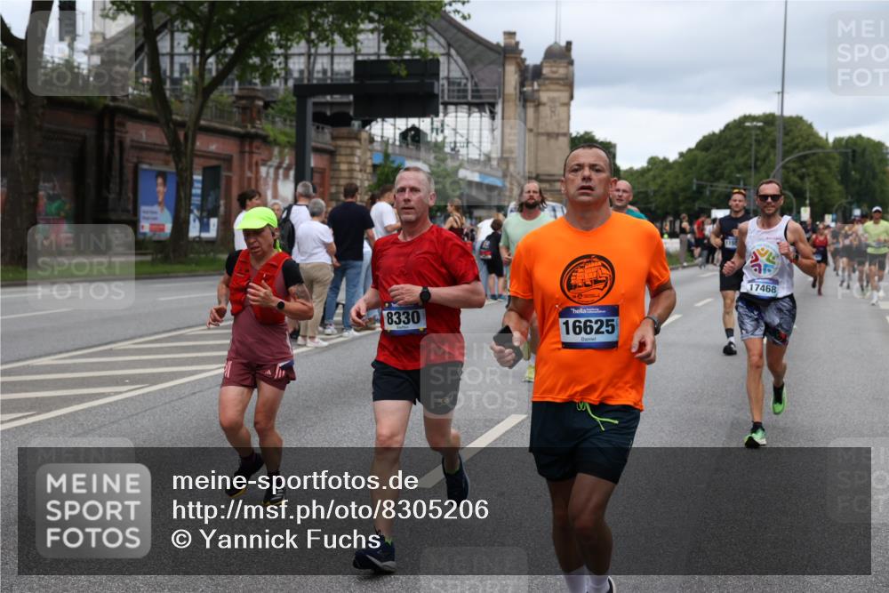 29.06.2025 - hella hamburg halbmarathon Yannick Fuchs http://msf.ph/oto/8305206 29.06.2025 10:50:13 20KM 1130, 1877, 2083, 2378, 2982, 3042, 3048, 4152, 4594, 4813, 5287, 5465, 5570, 5721, 5744, 6759, 7037, 7547, 7646, 8311, 8330, 8863, 8968, 8996, 9246, 9622, 9903, 10084, 10093, 10665, 11143, 11309, 11554, 11638, 11870, 12515, 12858, 13691, 14363, 14461, 14588, 14867, 15134, 15407, 16008, 16009, 16043, 16121, 16434, 16620, 16625, 16679, 17268, 17468, 17660, 17993, 18117, 18125, 18531, 18634, 18867, 18966 meine-sportfotos.de