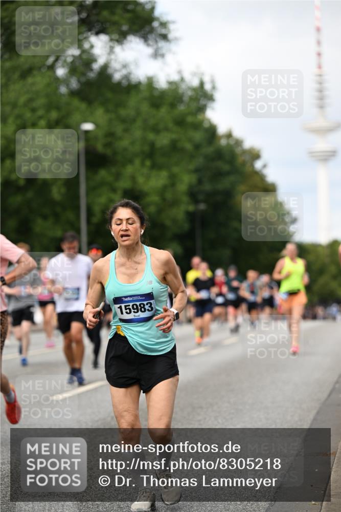 29.06.2025 - hella hamburg halbmarathon Dr. Thomas Lammeyer http://msf.ph/oto/8305218 29.06.2025 10:38:06 Kennedybrücke 1189, 1275, 1764, 1896, 2038, 2276, 2464, 2526, 2933, 3264, 3340, 3345, 3848, 4445, 4449, 4807, 4824, 4826, 5096, 5141, 5557, 5561, 5566, 5569, 5691, 5821, 5822, 5887, 6364, 6515, 6516, 6956, 7027, 7565, 7633, 7653, 7982, 8157, 8277, 8349, 8375, 8377, 8383, 8401, 8620, 9258, 9438, 9875, 9995, 10048, 10071, 10561, 10564, 10800, 11111, 11229, 11237, 11338 meine-sportfotos.de