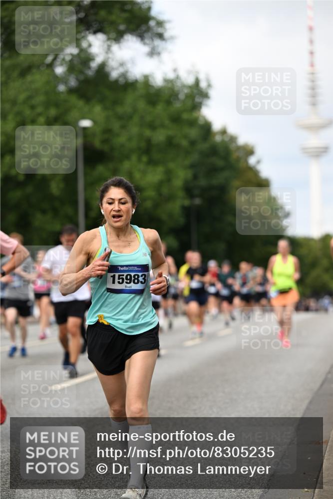 29.06.2025 - hella hamburg halbmarathon Dr. Thomas Lammeyer http://msf.ph/oto/8305235 29.06.2025 10:38:07 Kennedybrücke 1189, 1275, 1764, 1896, 2038, 2276, 2464, 2526, 2933, 3264, 3340, 3345, 3848, 4445, 4807, 4824, 4826, 5096, 5141, 5557, 5561, 5566, 5569, 5691, 5821, 5822, 5887, 6364, 6515, 6516, 6574, 6956, 7027, 7565, 7633, 7653, 7982, 8157, 8277, 8282, 8349, 8375, 8377, 8383, 8401, 8620, 9258, 9438, 9875, 9995, 10007, 10048, 10071, 10561, 10564, 10800, 11111, 11229, 11237, 11338 meine-sportfotos.de