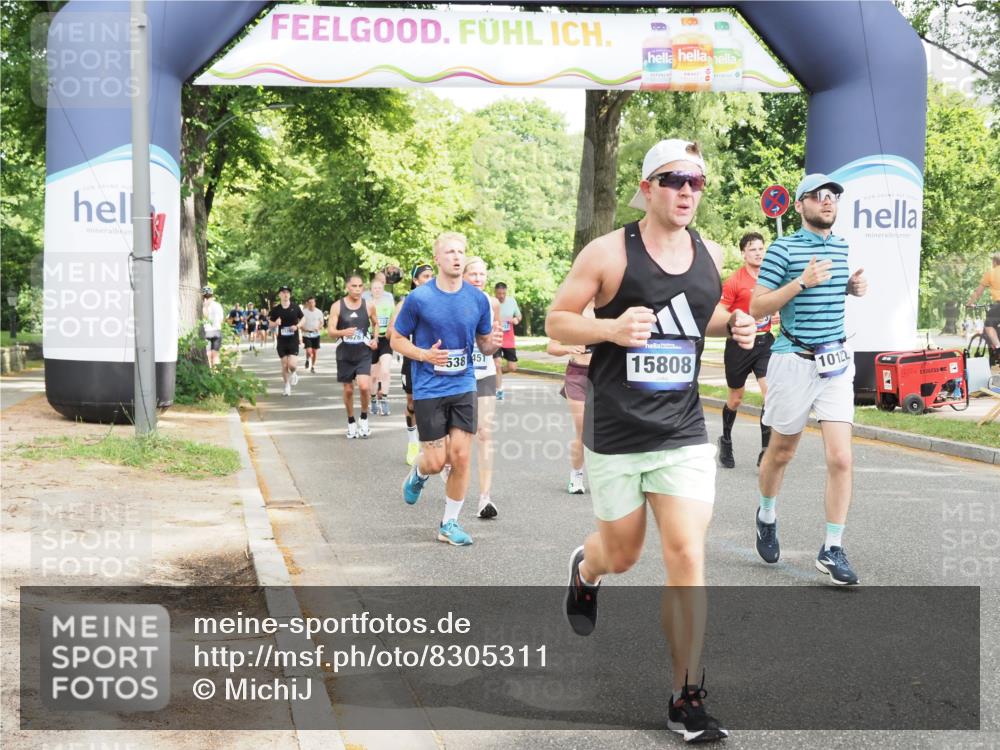 29.06.2025 - hella hamburg halbmarathon MichiJ http://msf.ph/oto/8305311 29.06.2025 10:35:17 Zwischen KM18-KM19 2284, 3213, 6630, 9262, 9497, 9538, 10122, 11518, 14730, 15808, 17451, 18104 meine-sportfotos.de