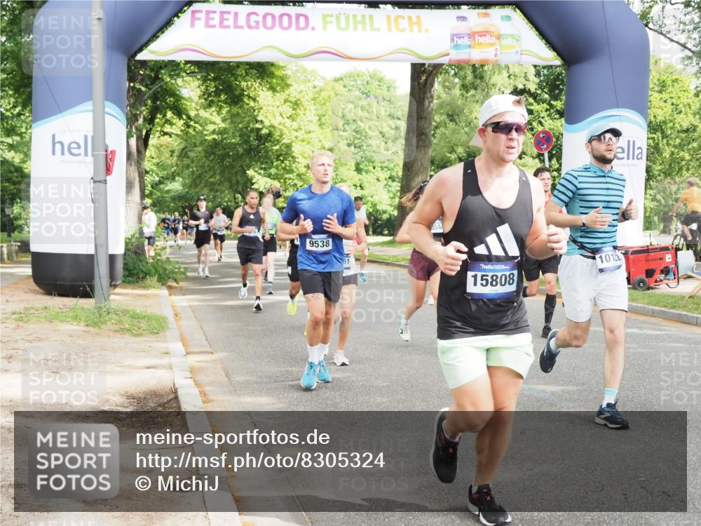 29.06.2025 - hella hamburg halbmarathon MichiJ http://msf.ph/oto/8305324 29.06.2025 10:35:17 Zwischen KM18-KM19 2284, 3213, 6630, 9262, 9497, 9538, 10122, 11518, 14730, 15808, 17451, 18104 meine-sportfotos.de