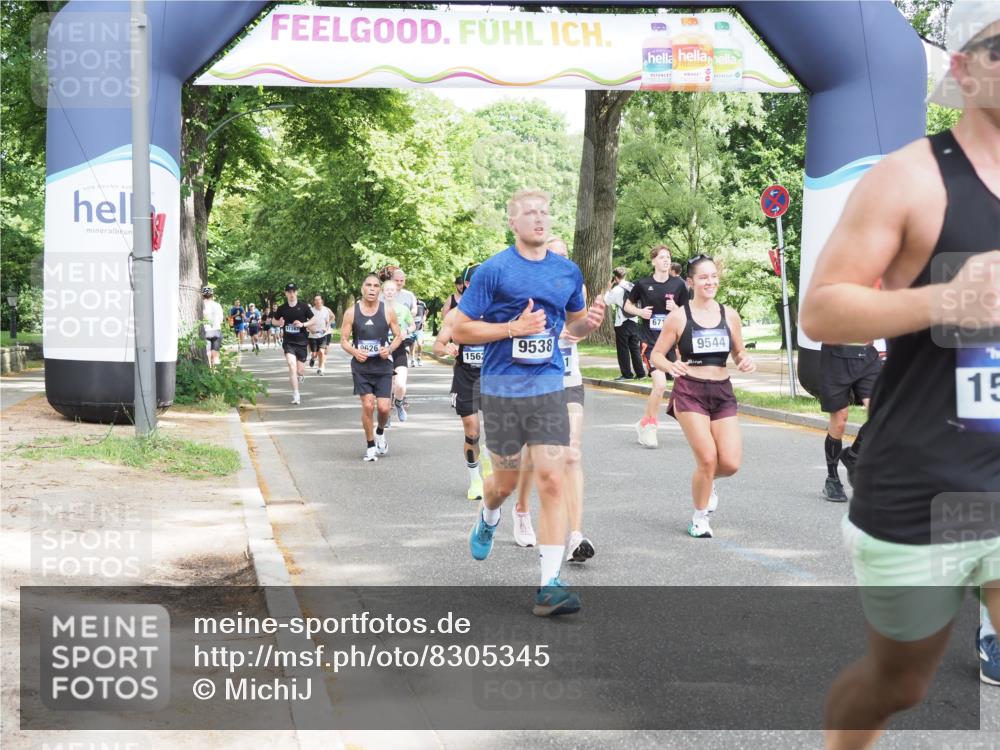 29.06.2025 - hella hamburg halbmarathon MichiJ http://msf.ph/oto/8305345 29.06.2025 10:35:18 Zwischen KM18-KM19 2284, 3213, 6630, 6716, 9262, 9497, 9538, 10122, 11518, 15333, 15808, 17451, 18104 meine-sportfotos.de