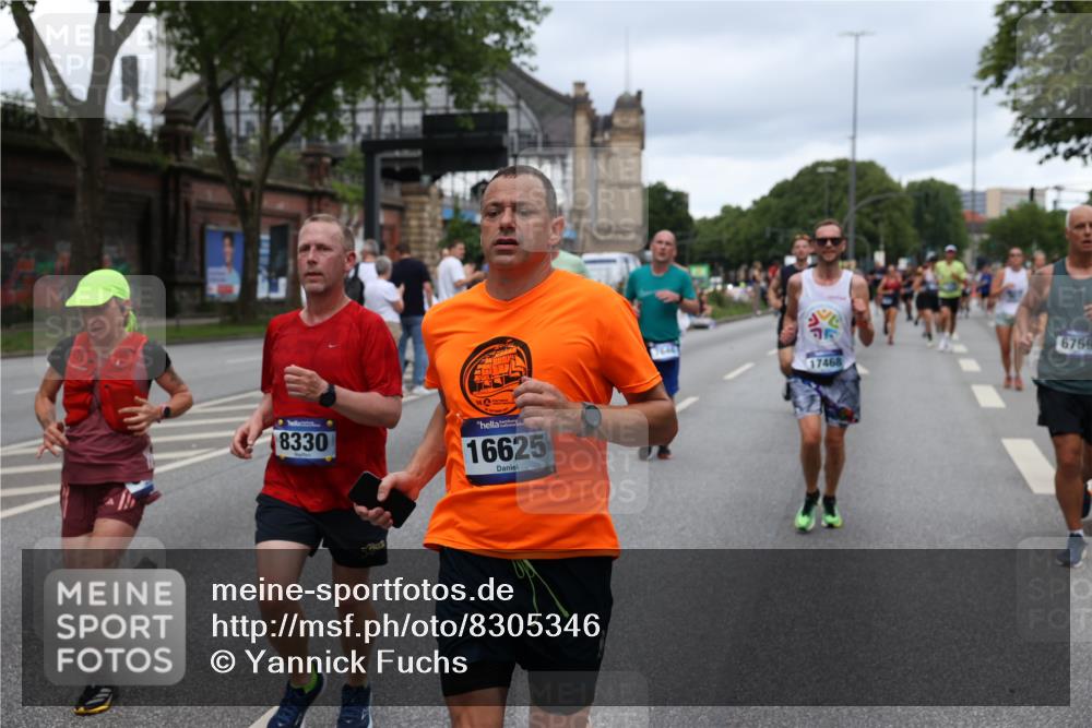 29.06.2025 - hella hamburg halbmarathon Yannick Fuchs http://msf.ph/oto/8305346 29.06.2025 10:50:13 20KM 1130, 1877, 2083, 2378, 2982, 3042, 3048, 4152, 4594, 4813, 5287, 5465, 5570, 5721, 5744, 6759, 7037, 7547, 7646, 8311, 8330, 8863, 8968, 8996, 9246, 9622, 9903, 10084, 10093, 10665, 11143, 11309, 11554, 11638, 11870, 12515, 12858, 13691, 14363, 14461, 14588, 14867, 15134, 15407, 16008, 16009, 16043, 16121, 16434, 16620, 16625, 16679, 17268, 17468, 17660, 17993, 18117, 18125, 18531, 18634, 18867, 18966 meine-sportfotos.de