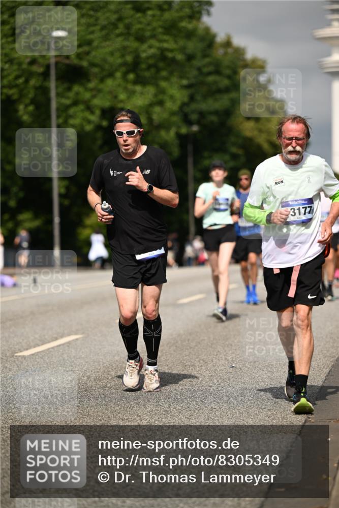 29.06.2025 - hella hamburg halbmarathon Dr. Thomas Lammeyer http://msf.ph/oto/8305349 29.06.2025 10:16:38 Kennedybrücke 1020, 1051, 2531, 2942, 3360, 3363, 4532, 5150, 6489, 7014, 7907, 8398, 8405, 8917, 9428, 9705, 10067, 10402, 10409, 11025 meine-sportfotos.de
