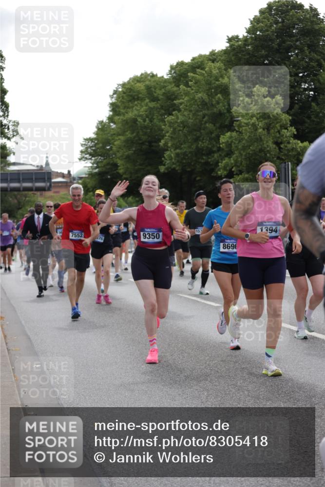 29.06.2025 - hella hamburg halbmarathon Jannik Wohlers http://msf.ph/oto/8305418 29.06.2025 10:37:44 Lombardsbrücke 1196, 1394, 1457, 1596, 1742, 1901, 1966, 2498, 2786, 3242, 3716, 3880, 4414, 4921, 5300, 5713, 6199, 6200, 6697, 6751, 6930, 7118, 7165, 7244, 7552, 7629, 7914, 8198, 8199, 8539, 8615, 8696, 9350, 9391, 10025, 10584, 11152, 11421, 11456, 11457, 11479, 11812, 12573, 12892, 12997, 13103, 13442, 14016, 14163, 15329, 15355, 15417, 15562, 15762, 16061, 16211, 16220, 16360, 16658, 16876, 17053, 18572, 18592, 18937 meine-sportfotos.de