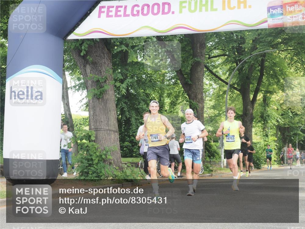 29.06.2025 - hella hamburg halbmarathon KatJ http://msf.ph/oto/8305431 29.06.2025 10:14:29 Zwischen KM18-KM19  meine-sportfotos.de