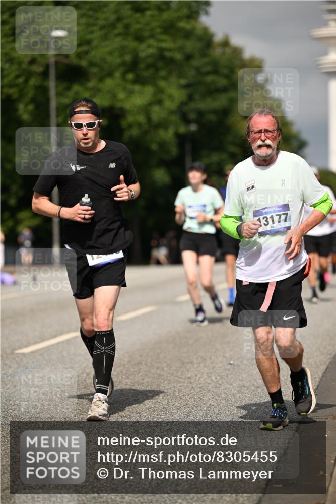 29.06.2025 - hella hamburg halbmarathon Dr. Thomas Lammeyer http://msf.ph/oto/8305455 29.06.2025 10:16:38 Kennedybrücke 1020, 1051, 2531, 2942, 3360, 3363, 4532, 5150, 6489, 7014, 7907, 8398, 8405, 8917, 9428, 9705, 10067, 10402, 10409, 11025 meine-sportfotos.de