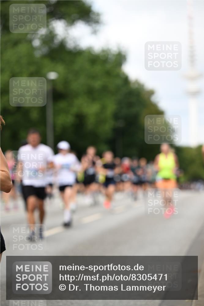 29.06.2025 - hella hamburg halbmarathon Dr. Thomas Lammeyer http://msf.ph/oto/8305471 29.06.2025 10:38:08 Kennedybrücke 1189, 1275, 1764, 2038, 2276, 2464, 2526, 2933, 3264, 3340, 3345, 3848, 4445, 4807, 4824, 4826, 5096, 5141, 5557, 5566, 5569, 5691, 5821, 5822, 5887, 6364, 6515, 6516, 6574, 6956, 7027, 7565, 7633, 7653, 7982, 8157, 8277, 8282, 8349, 8375, 8377, 8383, 8401, 8620, 9438, 9875, 9995, 10007, 10048, 10071, 10561, 10564, 10800, 11111, 11229, 11237, 11338 meine-sportfotos.de