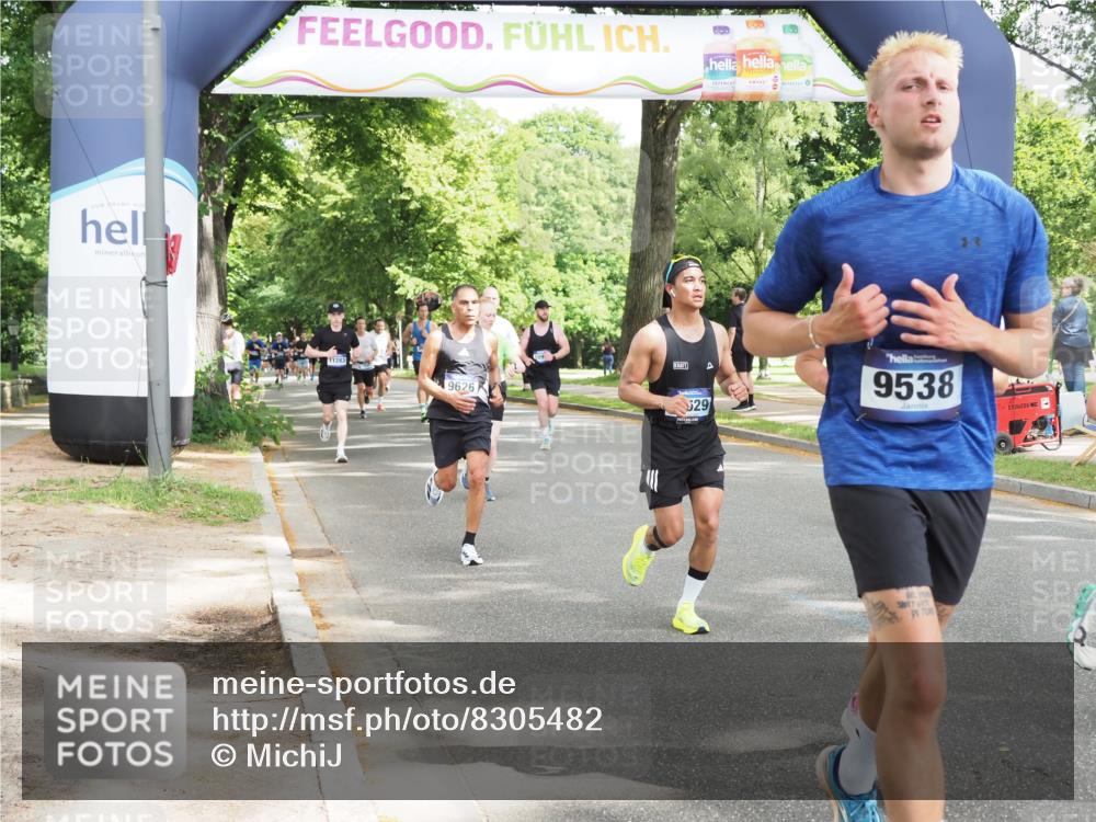 29.06.2025 - hella hamburg halbmarathon MichiJ http://msf.ph/oto/8305482 29.06.2025 10:35:19 Zwischen KM18-KM19 2284, 3213, 4093, 6630, 6716, 9262, 9497, 9538, 9626, 10122, 10988, 11518, 15333, 15629, 15808, 17451, 18104 meine-sportfotos.de