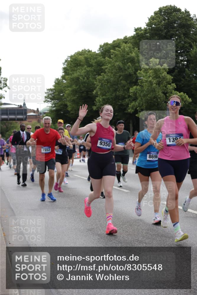 29.06.2025 - hella hamburg halbmarathon Jannik Wohlers http://msf.ph/oto/8305548 29.06.2025 10:37:44 Lombardsbrücke 1196, 1394, 1457, 1596, 1742, 1901, 1966, 2498, 2786, 3242, 3716, 3880, 4414, 4921, 5300, 5713, 6199, 6200, 6697, 6751, 6930, 7118, 7165, 7244, 7552, 7629, 7914, 8198, 8199, 8539, 8615, 8696, 9350, 9391, 10025, 10584, 11152, 11421, 11456, 11457, 11479, 11812, 12573, 12892, 12997, 13103, 13442, 14016, 14163, 15329, 15355, 15417, 15562, 15762, 16061, 16211, 16220, 16360, 16658, 16876, 17053, 18572, 18592, 18937 meine-sportfotos.de