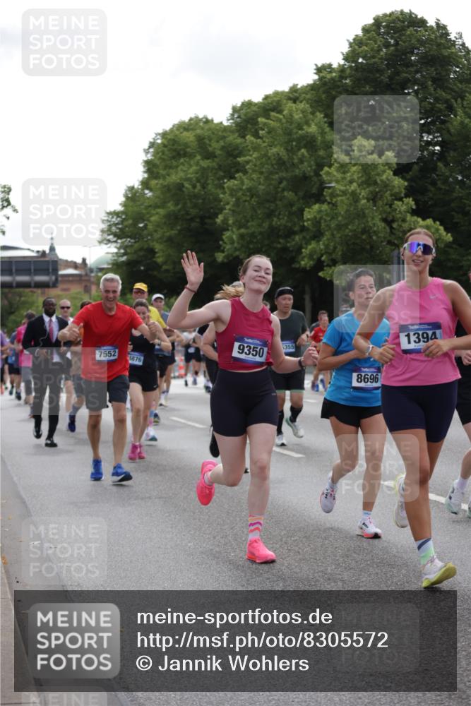 29.06.2025 - hella hamburg halbmarathon Jannik Wohlers http://msf.ph/oto/8305572 29.06.2025 10:37:44 Lombardsbrücke 1196, 1394, 1457, 1596, 1742, 1901, 1966, 2498, 2786, 3242, 3716, 3880, 4414, 4921, 5300, 5713, 6199, 6200, 6697, 6751, 6930, 7118, 7165, 7244, 7552, 7629, 7914, 8198, 8199, 8539, 8615, 8696, 9350, 9391, 10025, 10584, 11152, 11421, 11456, 11457, 11479, 11812, 12573, 12892, 12997, 13103, 13442, 14016, 14163, 15329, 15355, 15417, 15562, 15762, 16061, 16211, 16220, 16360, 16658, 16876, 17053, 18572, 18592, 18937 meine-sportfotos.de