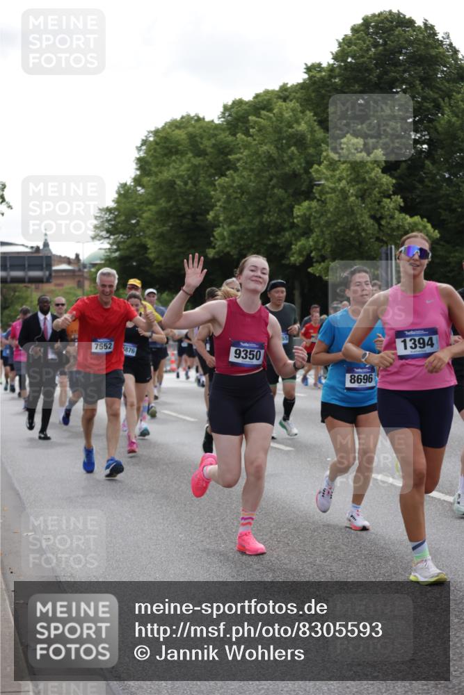 29.06.2025 - hella hamburg halbmarathon Jannik Wohlers http://msf.ph/oto/8305593 29.06.2025 10:37:44 Lombardsbrücke 1196, 1394, 1457, 1596, 1742, 1901, 1966, 2498, 2786, 3242, 3716, 3880, 4414, 4921, 5300, 5713, 6199, 6200, 6697, 6751, 6930, 7118, 7165, 7244, 7552, 7629, 7914, 8198, 8199, 8539, 8615, 8696, 9350, 9391, 10025, 10584, 11152, 11421, 11456, 11457, 11479, 11812, 12573, 12892, 12997, 13103, 13442, 14016, 14163, 15329, 15355, 15417, 15562, 15762, 16061, 16211, 16220, 16360, 16658, 16876, 17053, 18572, 18592, 18937 meine-sportfotos.de