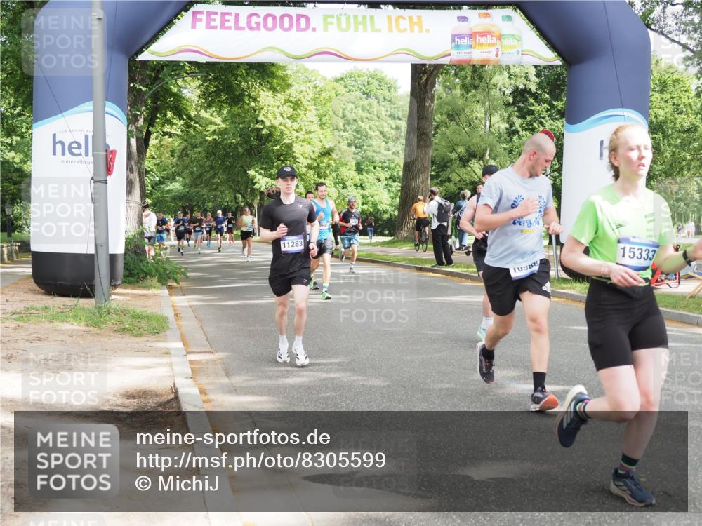 29.06.2025 - hella hamburg halbmarathon MichiJ http://msf.ph/oto/8305599 29.06.2025 10:35:22 Zwischen KM18-KM19 3213, 4093, 6716, 8693, 9497, 9538, 9626, 10122, 10969, 10988, 11283, 15333, 15629, 15808, 17451 meine-sportfotos.de