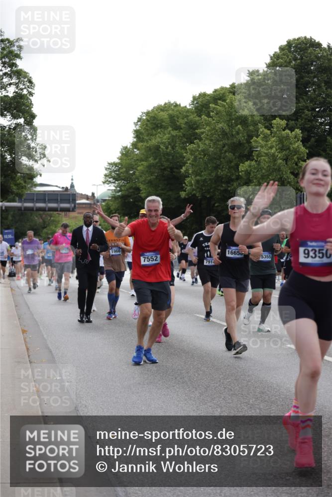 29.06.2025 - hella hamburg halbmarathon Jannik Wohlers http://msf.ph/oto/8305723 29.06.2025 10:37:45 Lombardsbrücke 1196, 1394, 1457, 1596, 1742, 1901, 1966, 2498, 2786, 3242, 3716, 3880, 4414, 4921, 5300, 5713, 6199, 6200, 6697, 6751, 6930, 7118, 7165, 7552, 7629, 7914, 8198, 8199, 8539, 8615, 8696, 9350, 9391, 10025, 10584, 11152, 11421, 11479, 11812, 12573, 12675, 12892, 12997, 13103, 13442, 14016, 14163, 14406, 15329, 15355, 15417, 15562, 15762, 16061, 16211, 16220, 16465, 16658, 16876, 16942, 17053, 18572, 18592, 18937 meine-sportfotos.de