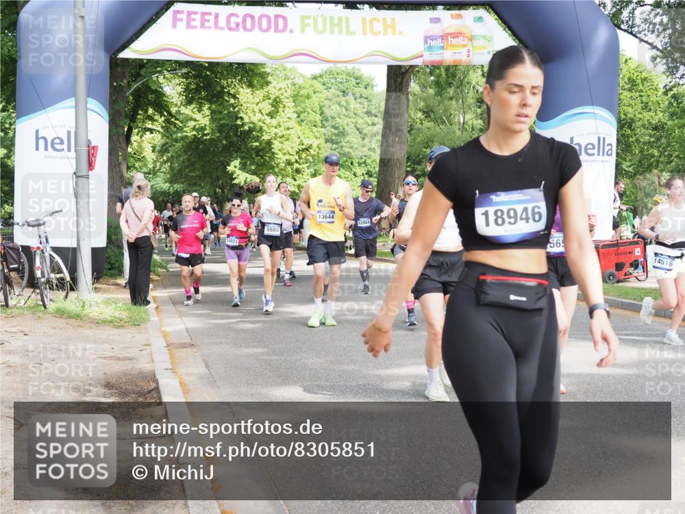 29.06.2025 - hella hamburg halbmarathon MichiJ http://msf.ph/oto/8305851 29.06.2025 11:31:00 Zwischen KM18-KM19 1292, 4627, 5654, 5684, 10145, 10584, 12903, 13644, 14405, 14516, 14517, 16978, 18946 meine-sportfotos.de