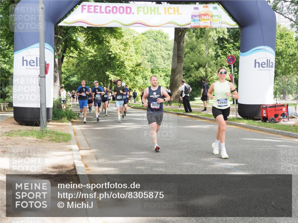 29.06.2025 - hella hamburg halbmarathon MichiJ http://msf.ph/oto/8305875 29.06.2025 10:35:29 Zwischen KM18-KM19 1592, 3852, 8693, 12685, 14482, 15714 meine-sportfotos.de
