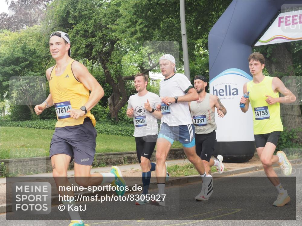 29.06.2025 - hella hamburg halbmarathon KatJ http://msf.ph/oto/8305927 29.06.2025 10:14:31 Zwischen KM18-KM19 7331 meine-sportfotos.de