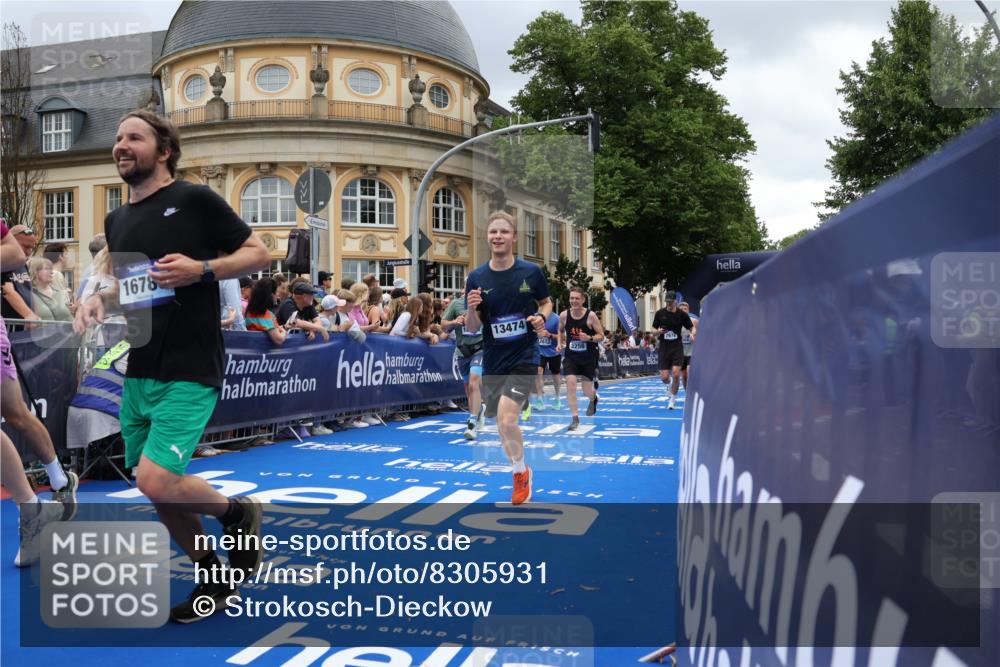 29.06.2025 - hella hamburg halbmarathon Strokosch-Dieckow http://msf.ph/oto/8305931 29.06.2025 10:55:51 Ziel 1179, 2612, 3256, 3668, 4772, 5021, 6569, 7147, 7221, 7976, 8968, 9246, 10084, 12858, 13474, 14365, 14867, 15184, 15868, 15884, 16401, 16434, 16786, 18125, 18867, 19047 meine-sportfotos.de