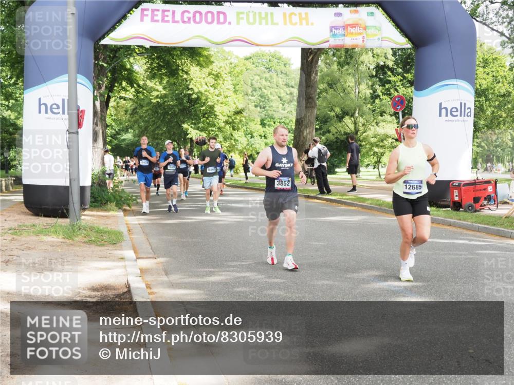 29.06.2025 - hella hamburg halbmarathon MichiJ http://msf.ph/oto/8305939 29.06.2025 10:35:29 Zwischen KM18-KM19 1592, 3852, 8693, 12685, 14482, 15714 meine-sportfotos.de