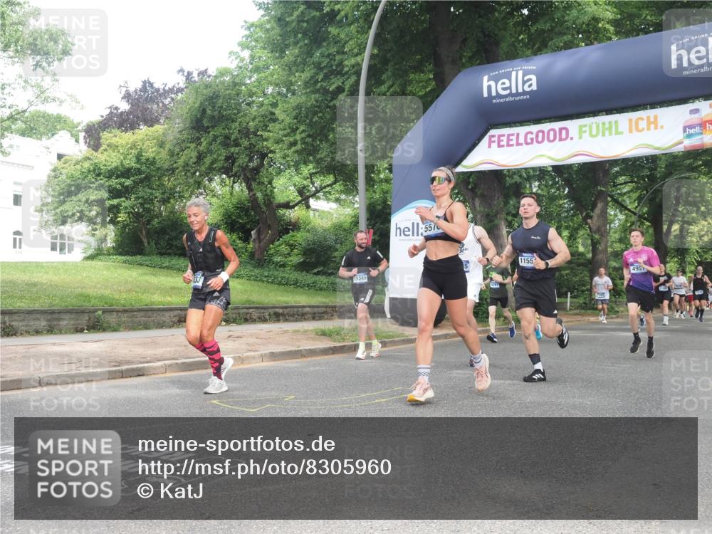 29.06.2025 - hella hamburg halbmarathon KatJ http://msf.ph/oto/8305960 29.06.2025 10:43:58 Zwischen KM18-KM19 2417, 2676, 4833, 4940, 4951, 5570, 6835 meine-sportfotos.de