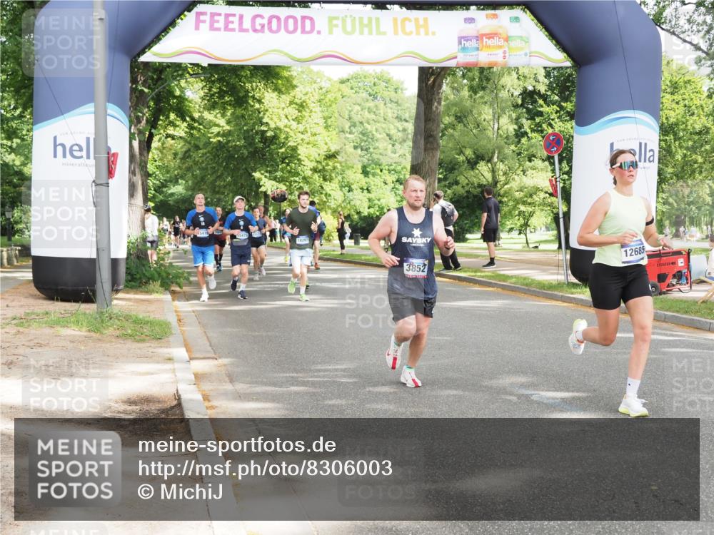 29.06.2025 - hella hamburg halbmarathon MichiJ http://msf.ph/oto/8306003 29.06.2025 10:35:29 Zwischen KM18-KM19 1592, 3852, 8693, 12685, 14482, 15714 meine-sportfotos.de