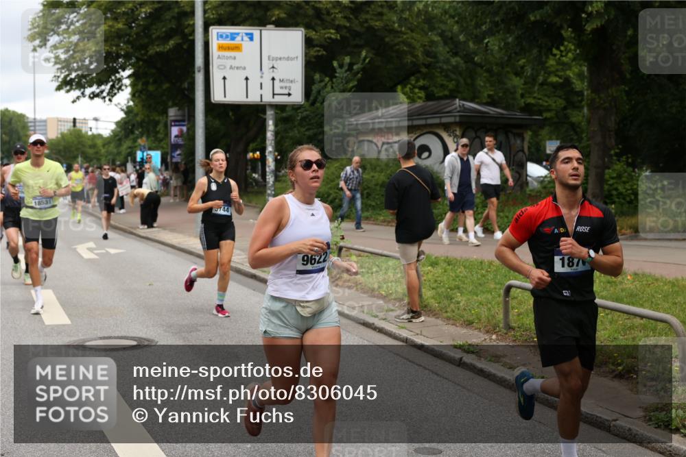 29.06.2025 - hella hamburg halbmarathon Yannick Fuchs http://msf.ph/oto/8306045 29.06.2025 10:50:18 20KM 1877, 2083, 2378, 2741, 3042, 4152, 4594, 4813, 5287, 5570, 5721, 5744, 6759, 7037, 7547, 7646, 8330, 8968, 8996, 9246, 9622, 9884, 9903, 10084, 10093, 10665, 11143, 11554, 11638, 11870, 12590, 12712, 12858, 13691, 14408, 14588, 14867, 15134, 15407, 16008, 16009, 16043, 16121, 16620, 16625, 16679, 17268, 17468, 17660, 17993, 18117, 18531, 18634, 18867, 18899, 18966 meine-sportfotos.de