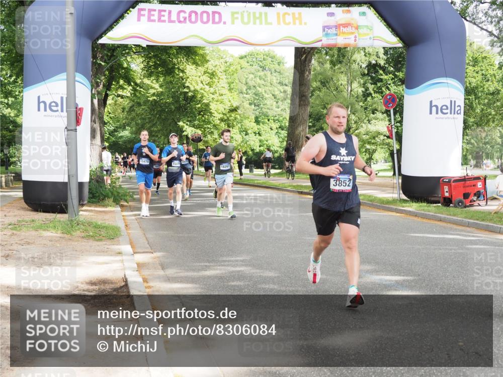 29.06.2025 - hella hamburg halbmarathon MichiJ http://msf.ph/oto/8306084 29.06.2025 10:35:30 Zwischen KM18-KM19 1592, 3852, 8693, 12685, 14482, 15714 meine-sportfotos.de