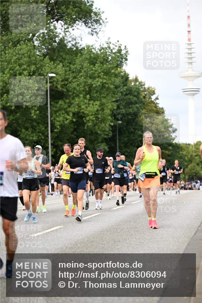 29.06.2025 - hella hamburg halbmarathon Dr. Thomas Lammeyer http://msf.ph/oto/8306094 29.06.2025 10:38:10 Kennedybrücke 1189, 1275, 1764, 1787, 2038, 2276, 2464, 2496, 2526, 2933, 3264, 3340, 3345, 3848, 4445, 4807, 4824, 4826, 5096, 5141, 5557, 5566, 5569, 5691, 5821, 5822, 5887, 6364, 6515, 6516, 6574, 6956, 7027, 7565, 7633, 7653, 7982, 8157, 8277, 8282, 8349, 8375, 8377, 8383, 8401, 9094, 9875, 9995, 10007, 10048, 10071, 10561, 10564, 11229, 11237, 11338 meine-sportfotos.de