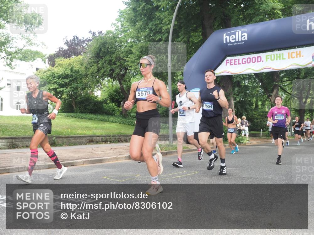 29.06.2025 - hella hamburg halbmarathon KatJ http://msf.ph/oto/8306102 29.06.2025 10:43:58 Zwischen KM18-KM19 2417, 2676, 4833, 4940, 4951, 5570, 6835 meine-sportfotos.de