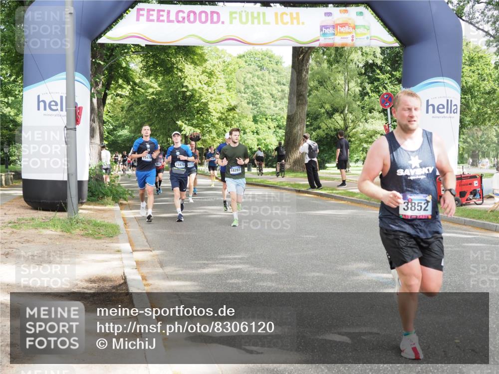 29.06.2025 - hella hamburg halbmarathon MichiJ http://msf.ph/oto/8306120 29.06.2025 10:35:30 Zwischen KM18-KM19 1592, 3852, 8693, 12685, 14482, 15714 meine-sportfotos.de