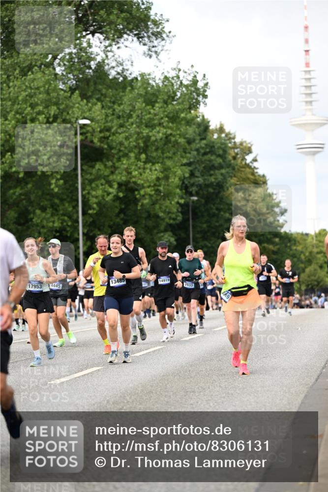 29.06.2025 - hella hamburg halbmarathon Dr. Thomas Lammeyer http://msf.ph/oto/8306131 29.06.2025 10:38:10 Kennedybrücke 1189, 1275, 1764, 1787, 2038, 2276, 2464, 2496, 2526, 2933, 3264, 3340, 3345, 3848, 4445, 4807, 4824, 4826, 5096, 5141, 5557, 5566, 5569, 5691, 5821, 5822, 5887, 6364, 6515, 6516, 6574, 6956, 7027, 7565, 7633, 7653, 7982, 8157, 8277, 8282, 8349, 8375, 8377, 8383, 8401, 9094, 9875, 9995, 10007, 10048, 10071, 10561, 10564, 11229, 11237, 11338 meine-sportfotos.de