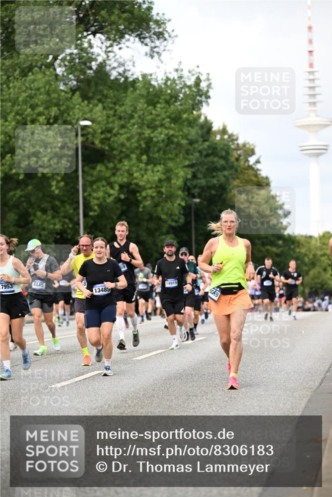 29.06.2025 - hella hamburg halbmarathon Dr. Thomas Lammeyer http://msf.ph/oto/8306183 29.06.2025 10:38:11 Kennedybrücke 1189, 1275, 1764, 1787, 2038, 2276, 2464, 2496, 2933, 3264, 3340, 3345, 3848, 4445, 4824, 4826, 5096, 5141, 5557, 5566, 5569, 5691, 5821, 5822, 5887, 6109, 6364, 6515, 6516, 6574, 6956, 7027, 7324, 7329, 7565, 7633, 7653, 7982, 8157, 8277, 8282, 8349, 8375, 8377, 8383, 8401, 9094, 9875, 9995, 10007, 10048, 10071, 10561, 10564, 11229, 11237, 11338, 11432 meine-sportfotos.de