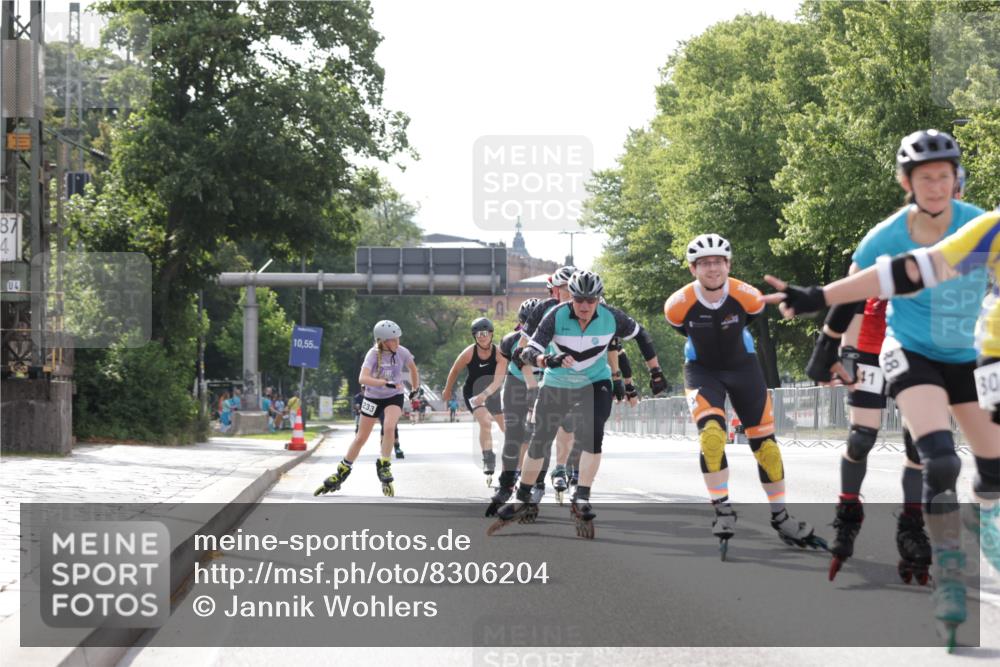 29.06.2025 - hella hamburg halbmarathon Jannik Wohlers http://msf.ph/oto/8306204 29.06.2025 08:57:44 Lombardsbrücke  meine-sportfotos.de
